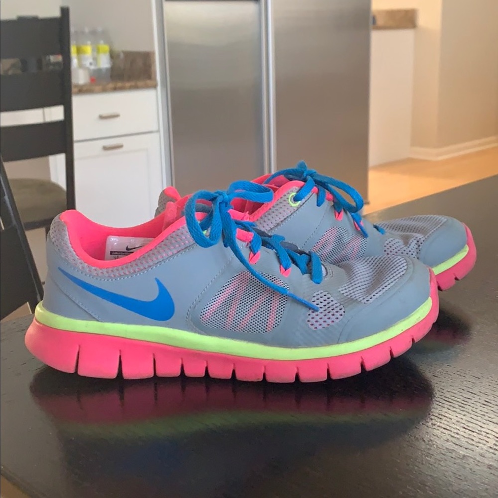 Nike shoes